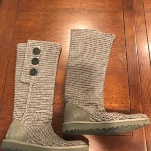 UGG classic cardy boots Grey